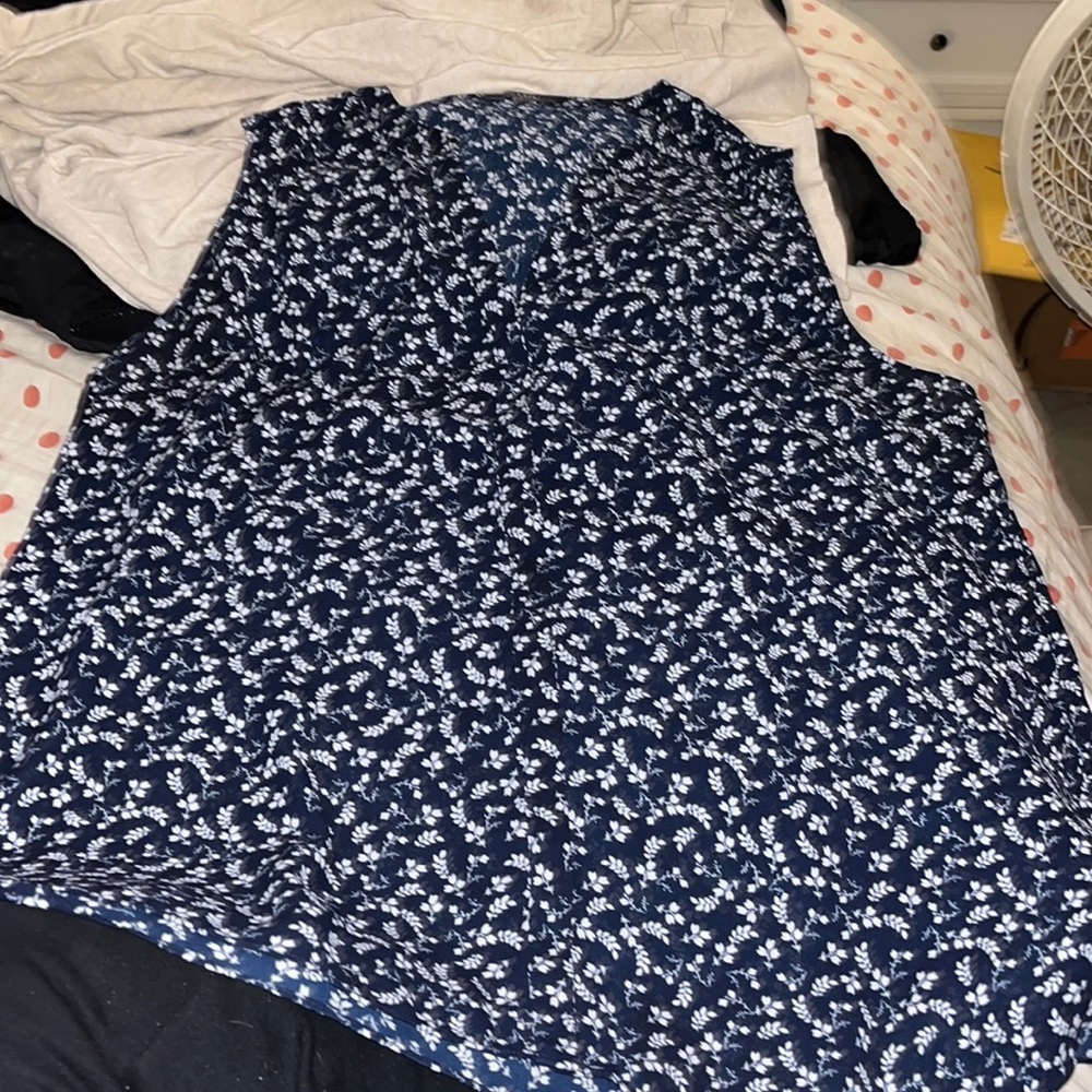 Cute blouse